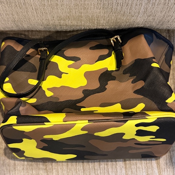 Michael Kors Yellow and Brown Camouflage Tote approximately 9 x 12 - Picture 3 of 11